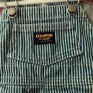 OshKosh B'gosh Bottoms - OshKosh B’gosh Stripe Denim Overalls. Boy Sz 3-6m OshKosh B'gosh Bottoms - OshKosh B’gosh Stripe Denim Overalls. Boy Sz 3-6m